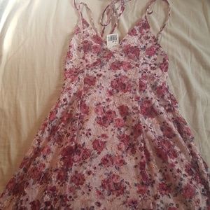 Lace and floral f21 dress